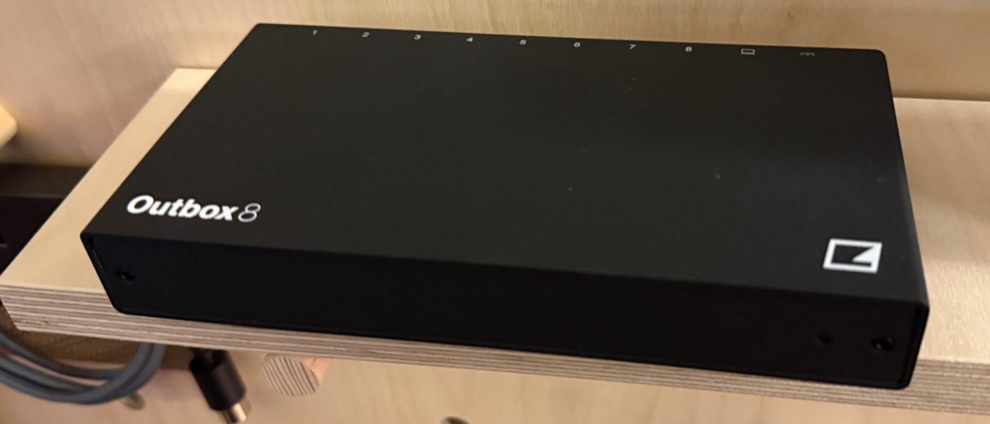 Elektron Outbox 8: Multi-Output Interface for Digitakt & Digitone